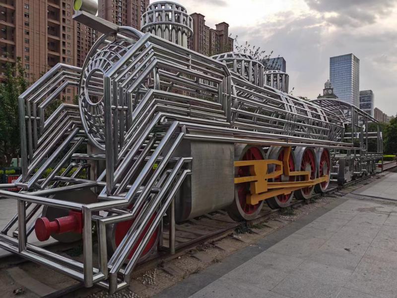 不銹鋼雕塑火車